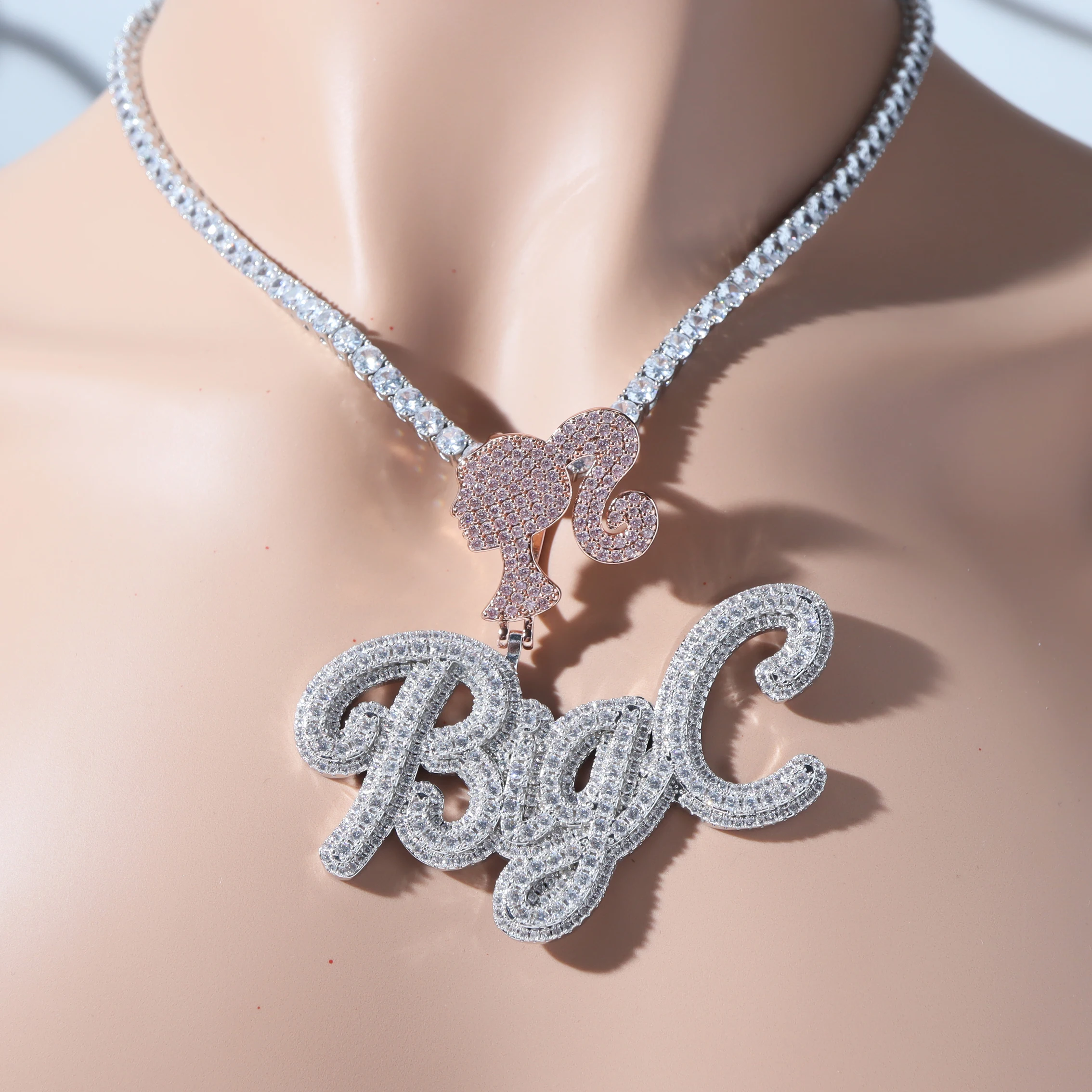 Girl Hook 5A Zircon Baguette Cubic Zirconia Customized Initial Charm  Necklace Name Plate Ice Out Pendant Bling HIPHOP Jewelry
