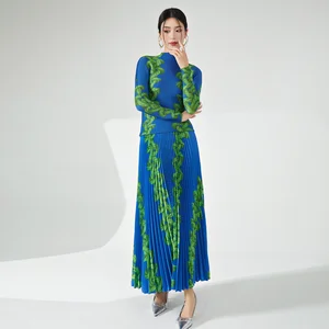 2025 Latest Summer Fashion Miyake Pleated Women's Two-Piece Set Stretch Printed Top and Ankle Length Skirt