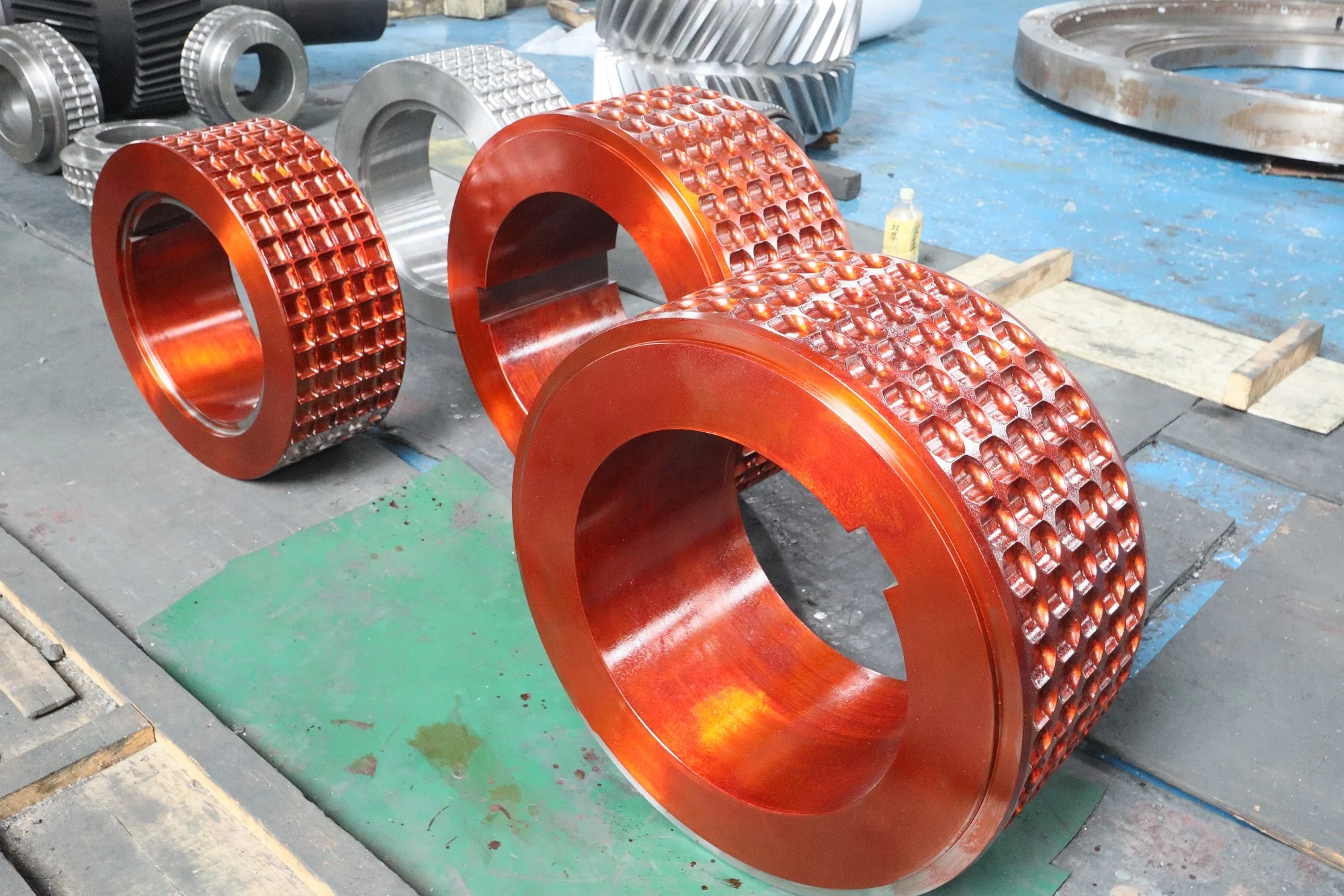 Luoyang Yogie High Quality Customized Non Standard Large Size Corrugated Dimpled Cast Roller Shell