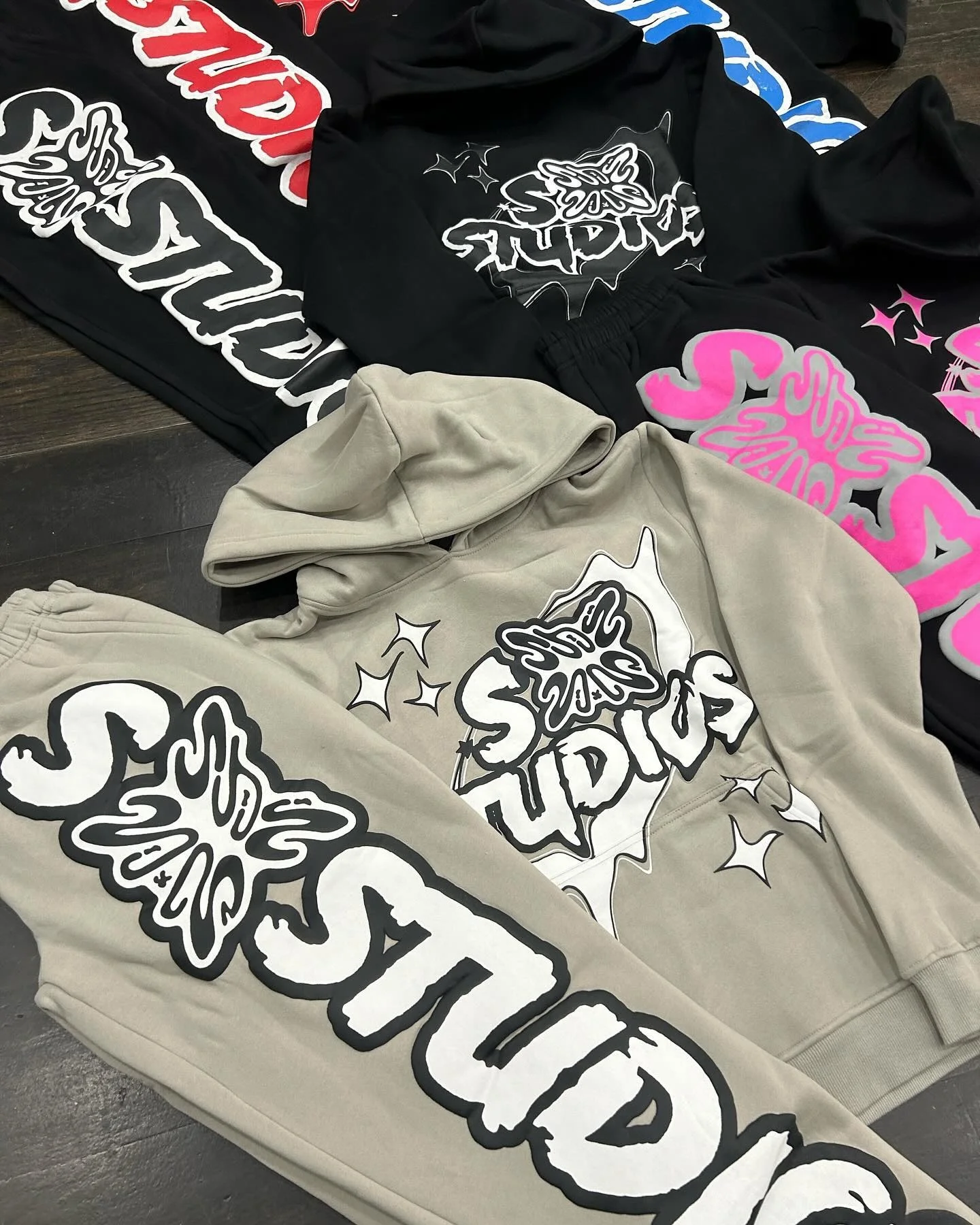 Custom Two Piece Unisex Sweatsuits Puff Print Oversized Baggy Sport Hoodies and Sweat Jogger Sets Sportswear Tracksuits for Men gallery 4