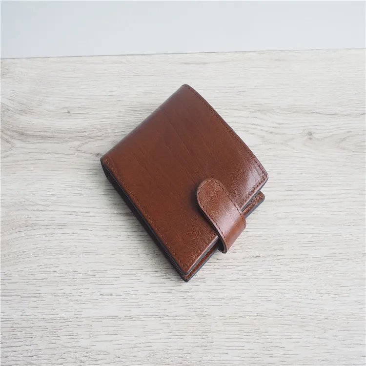 Hobo Violet Metallic Leather Clasp Mini Wallet | Simons Shoes