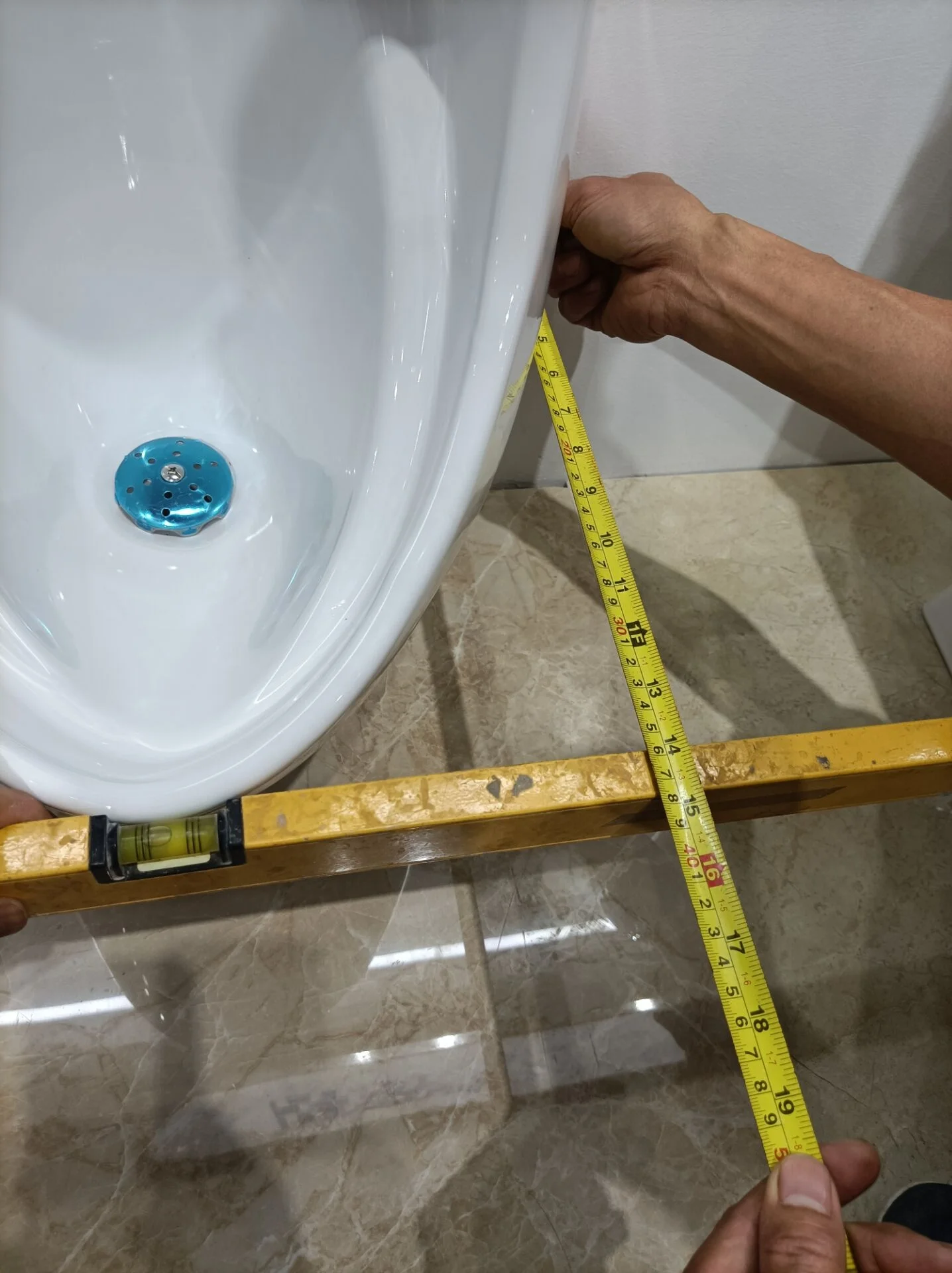 Auto Flush Urinal Sensor Wall Mounted Men Urinal Toilet Bowl Hanger Toilet Bowl Cleaner