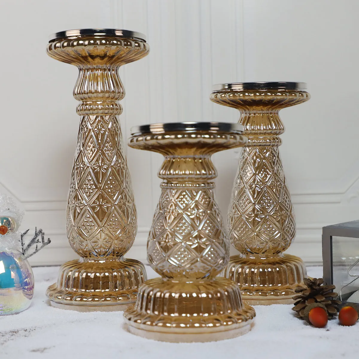 Custom nordic style modern christmas home decoration gold led taper pillar glass pedestal candle stand stick candlestick holders