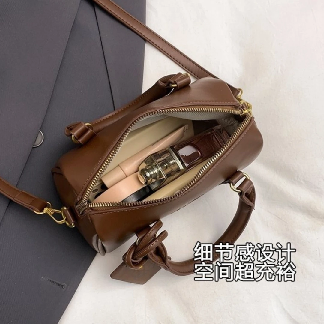 Women’s Handbag Crossbody Large Pillowcase Bag with Zip Closure Fashionable Design Polyester Bag