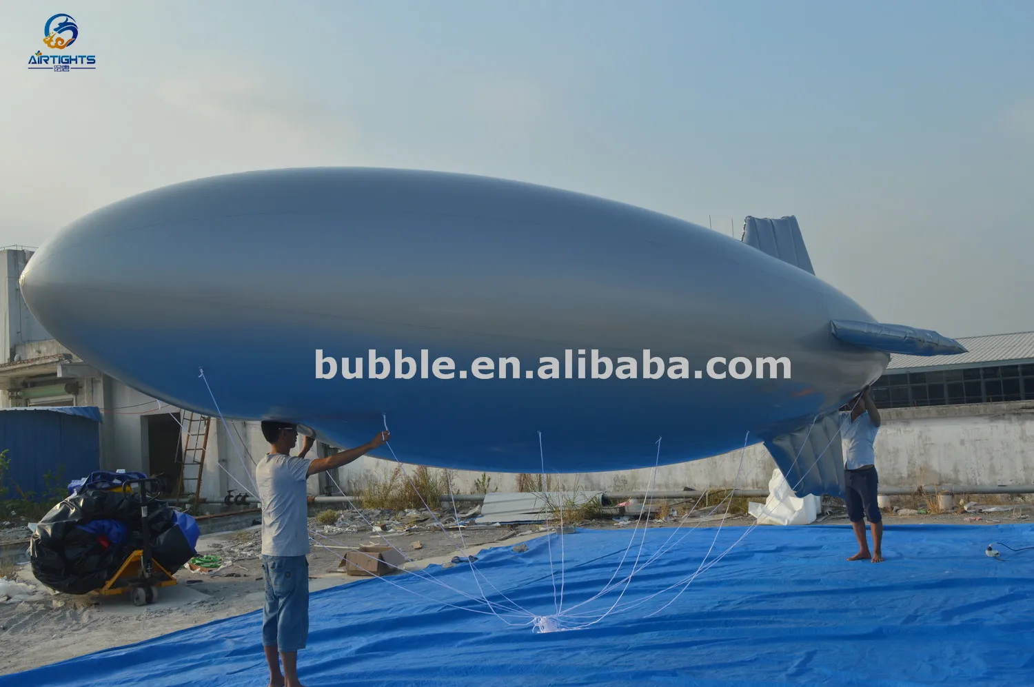 長さ10mの巨大なインフレータブルブリンプ広告ヘリウム飛行機バルーン