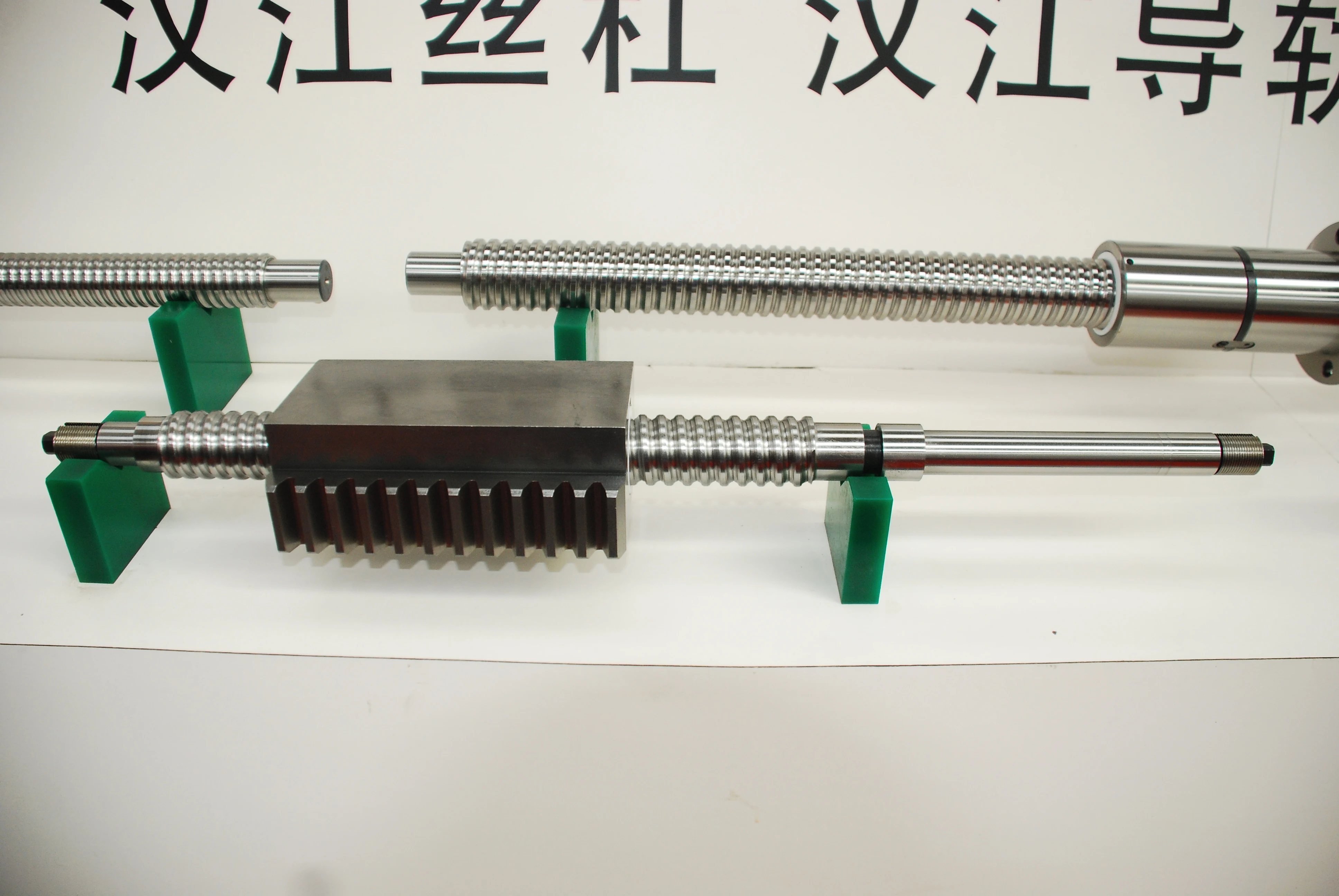 Ball Screw Grinder China Factory Supply High Precision Cheap Processing