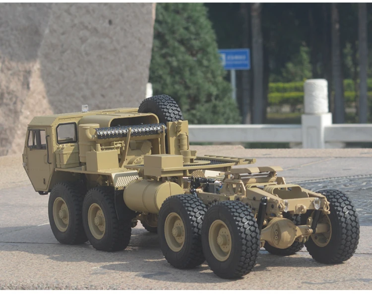 8x8    1/12 HG P802 RCミリタリートラック HG-P802 1/12 8X8 Military Truck ARTR w/ 2.4GHz Remote, Sound
