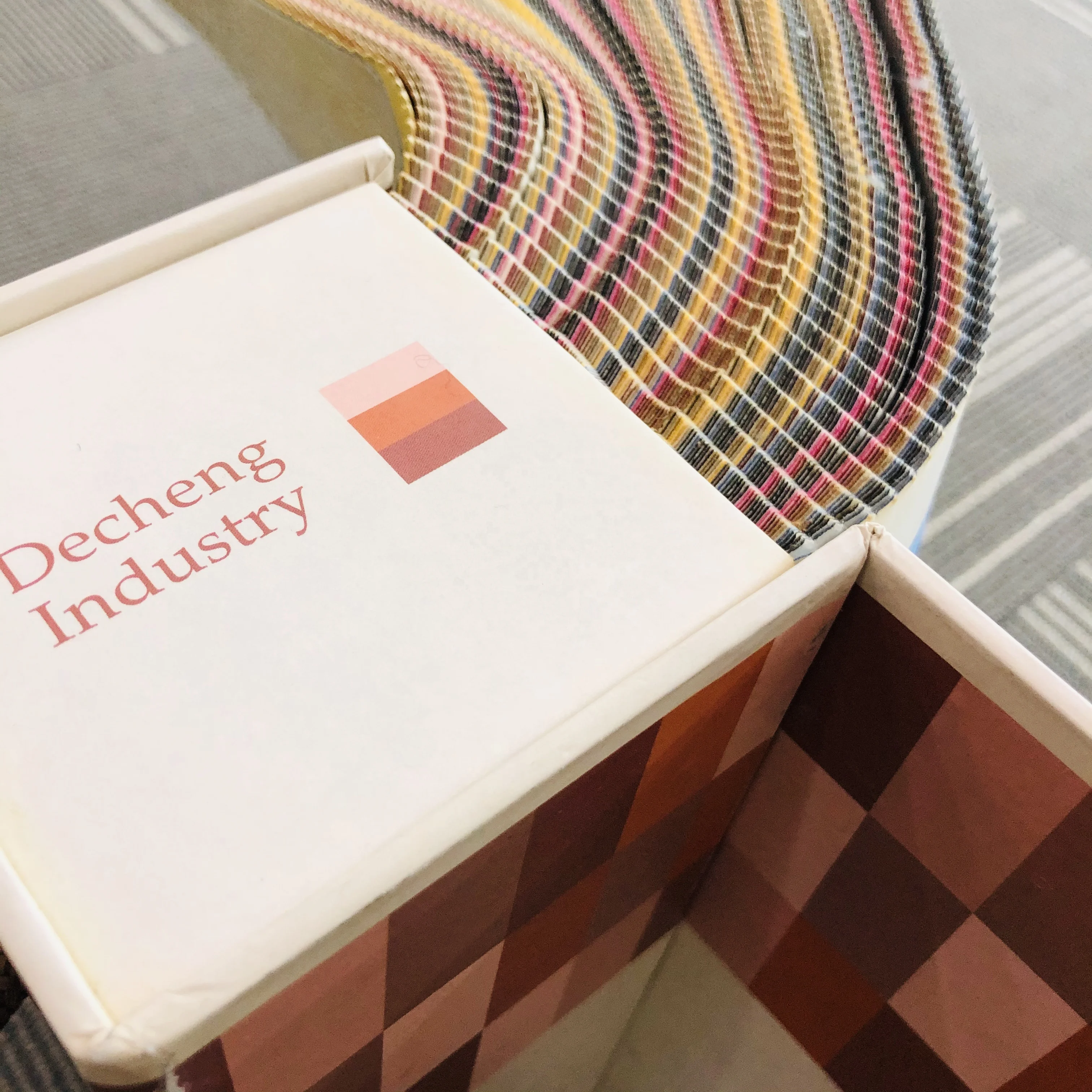 Книга с образцами