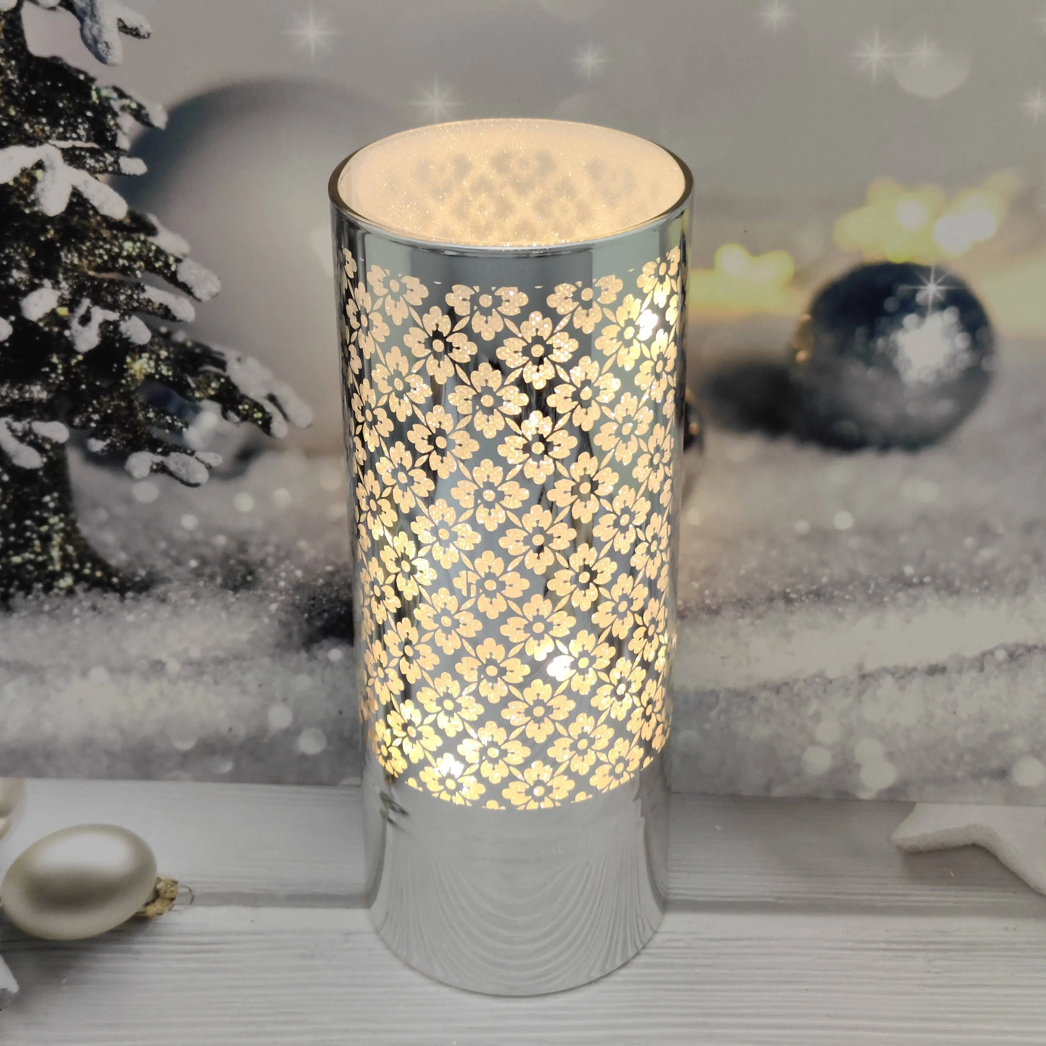 Guanmei home decoration 48 new designs glass candle holder clear glass vase with led lights