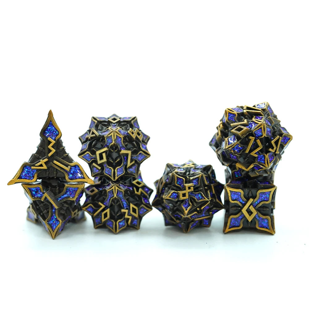 Özel D20 RPG Oyunu Dungeons & Dragons Keskin Kenarlı Ölçekli Zar Aksesuarları Promosyon Polihedral Metal Zar Seti