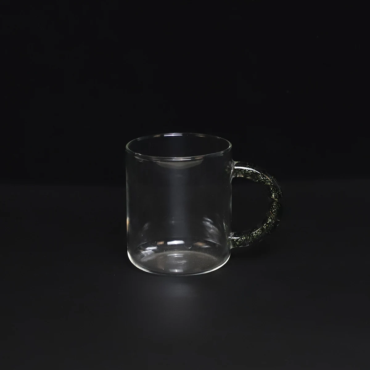 Handmade Glass Item with Spiral Stand with Hand Paint Color Wholesale Stemware Home Use Unique Wine Glass with Inner Pattern