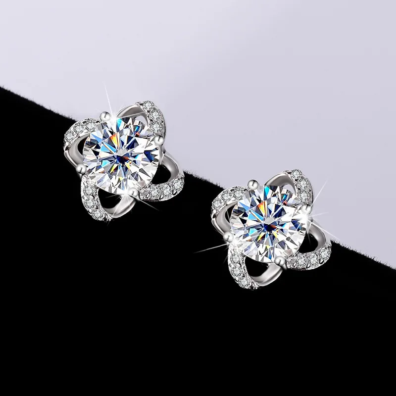 Moissanite Clover Stud Earrings Halo 925 Sterling Silver For Women_voghion.com