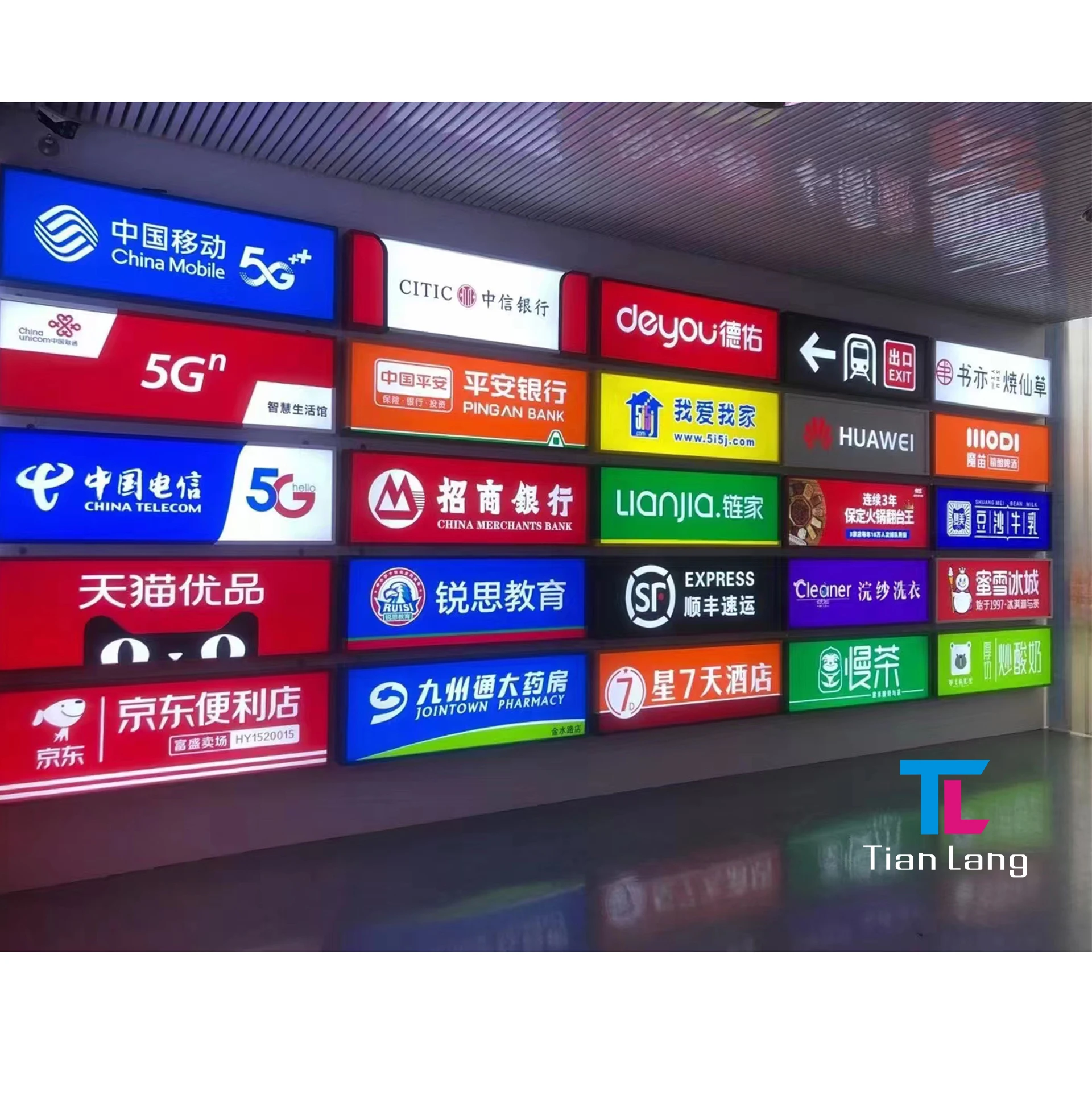 Gran Quadre Publicitari LED Interior/Exterior amb Marc d'Alumini i Teixit Retroiluminat Premium