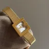 Oro con tagliatelle bianche