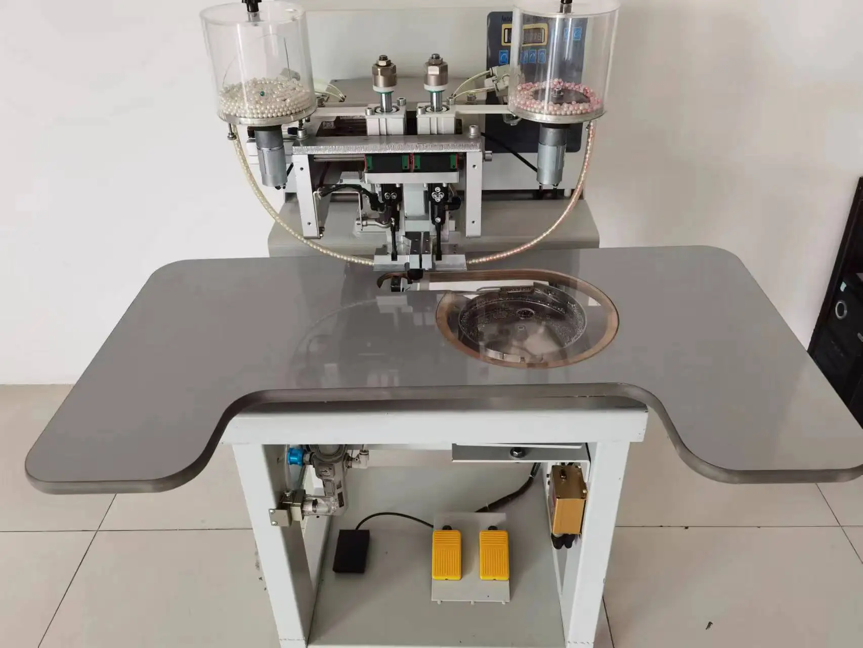 Automatic Pearl Fixing Machine Efficient Jewelry Nailing