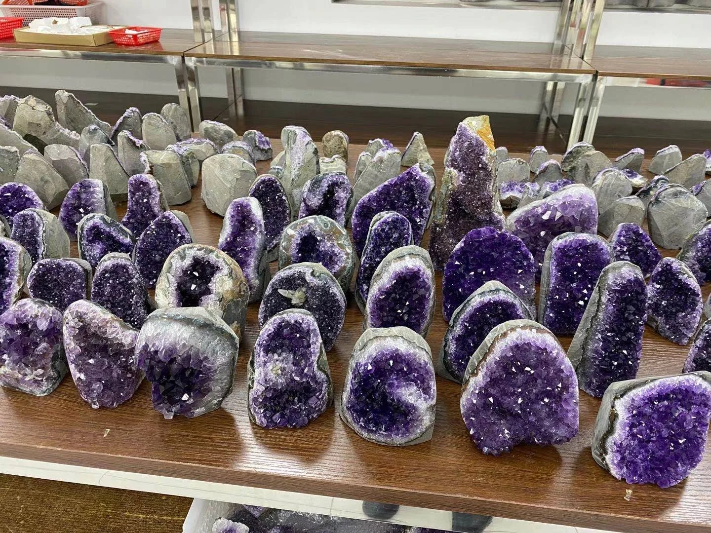 卸売 高品質 民芸品 天然 ダークパープル ヒーリングクリスタル 