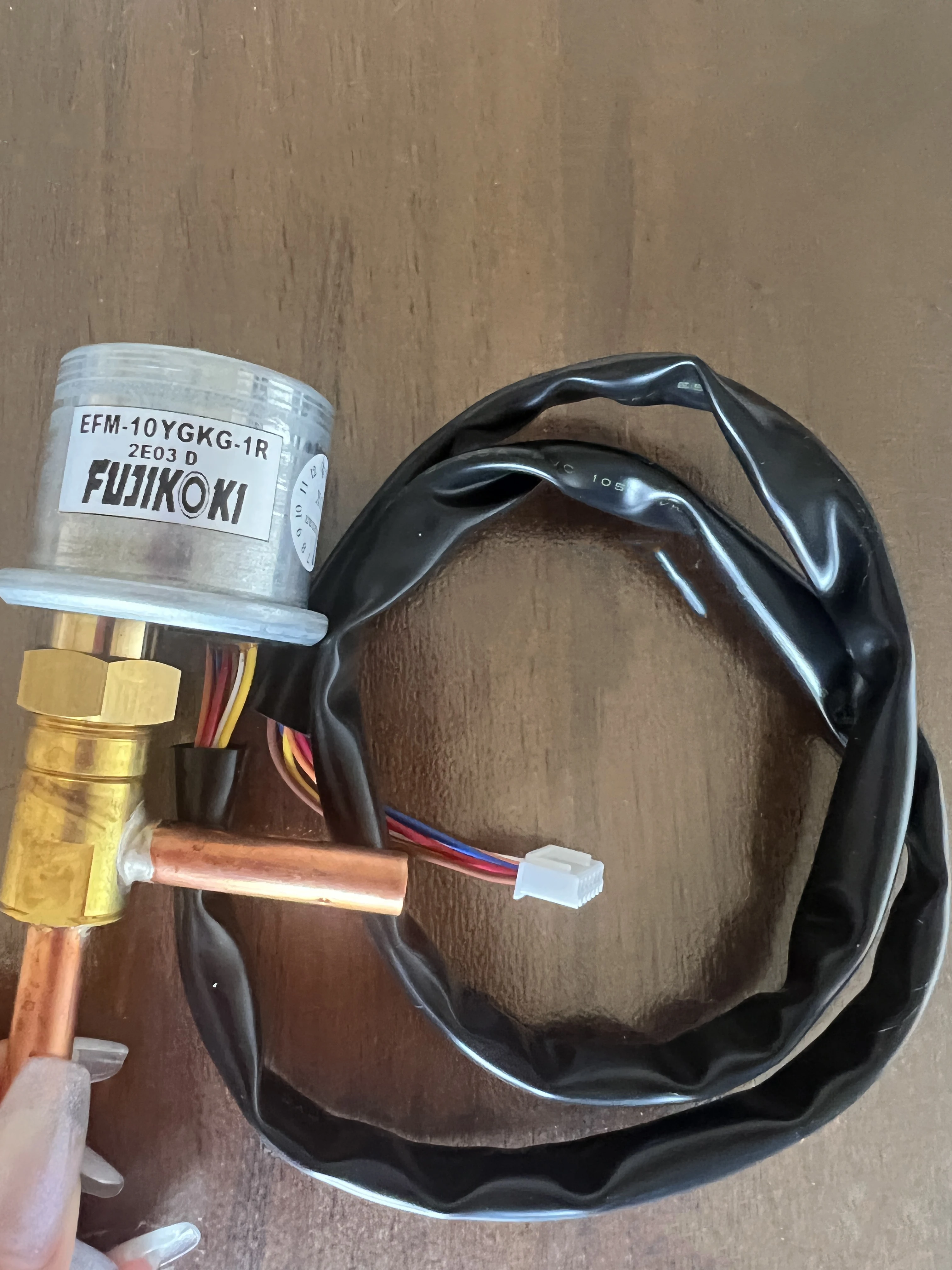 電子膨張弁 FUJIKOKI EFM-10YGKG-1R DC12V エアコン用新品部品