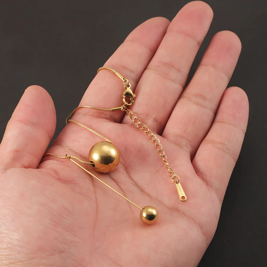 Ball Pendant Necklace