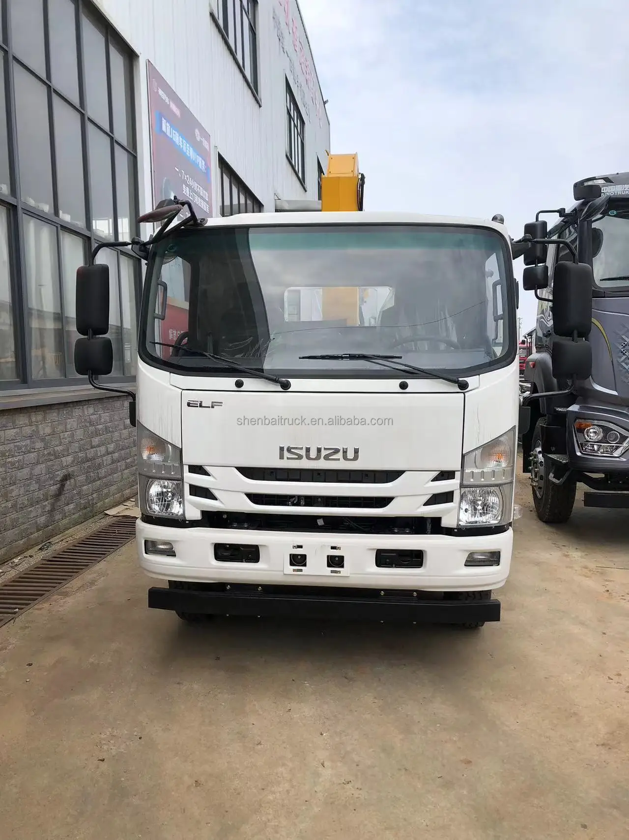 1SUZU ELF 4X2 Pickup Truck Mounted Crane Shenbai Hydraulic Telescopic Boom Crane 4Ton Capacity Good Price