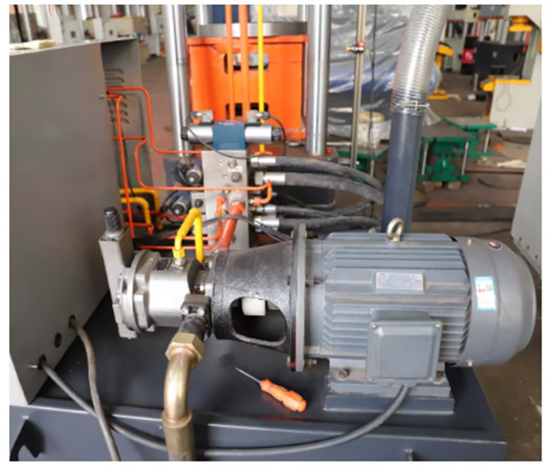 
 200 тонн ручной цех глубокий чертеж вертикальный гидравлический пресс цена  