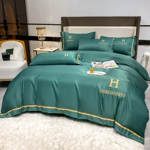 Factory Green Color Bedding Cover Luxury Duvet Cover Set Satin Silk Sheets Bedding Set