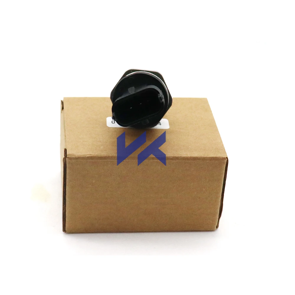 Diesel Engine Parts  0281002767  Common Rail Pressure Sensor  For IVECO  Engine