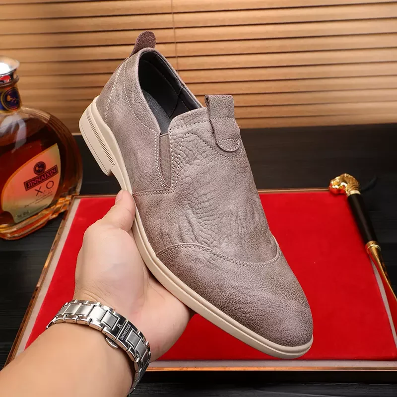MEIJIANA nuevo gran tamaño de los hombres mocasines Slip on zapatos de  cuero de los hombres zapatos de moda Casual de la tendencia de los hombres  de
