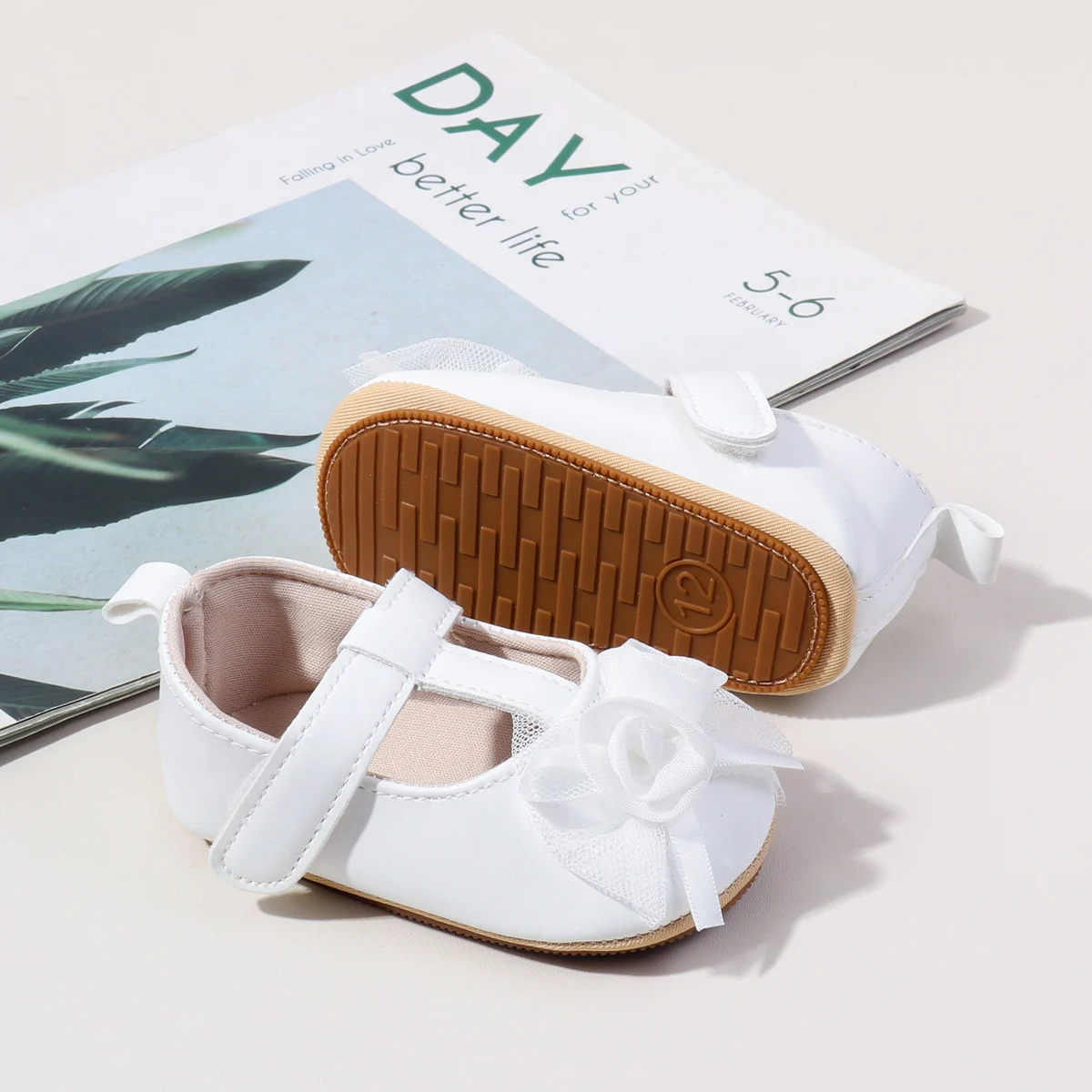 Hot Selling Soft PU Leather T-bar Design Newborn Infant Toddler Girls Shoes Prewalker First Walking Shoes details