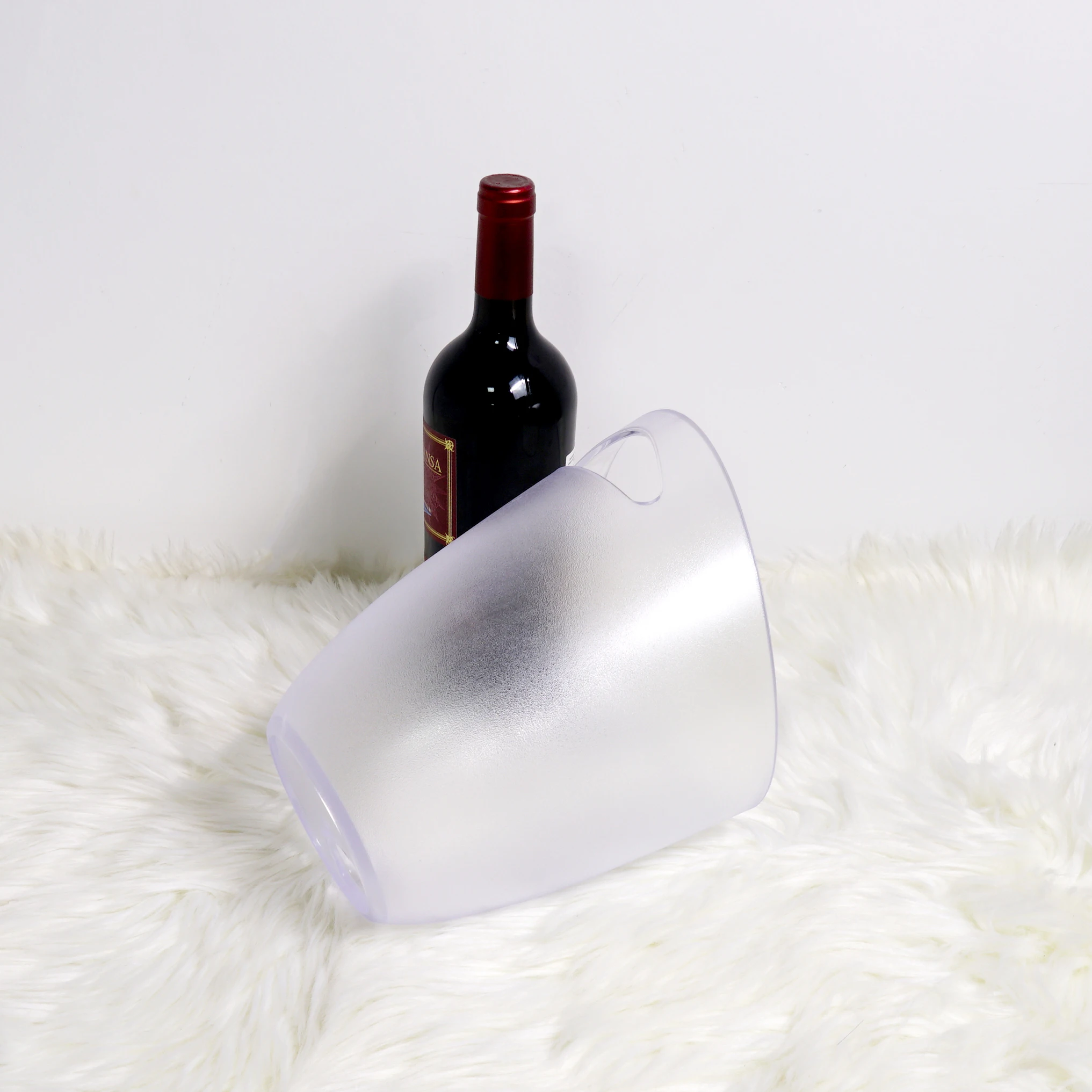Custom 20 X 24 X 11cm Acrylic Ice Buckets for Champagne Vodka Beer Drinking Clear Plastic Wine Bucket for Bar Party Club