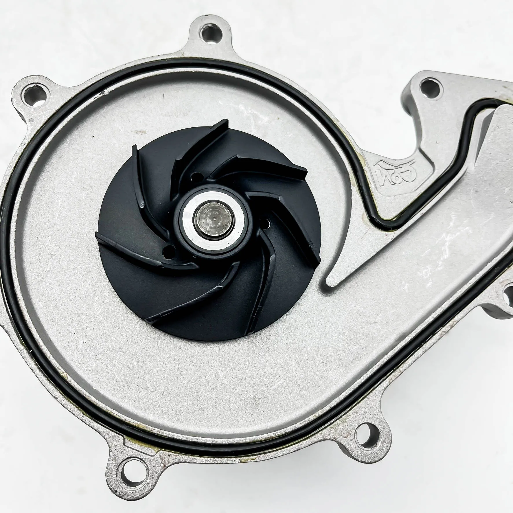 Machinery Engine Spare Parts Water Pump 5288908 Replacement for Cummins ...