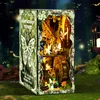 Secret world of the forest    BV02-007