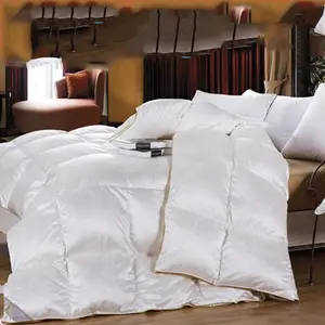Professional Manufacturer Wholesale Warm Duvet Luxury Machine Washable Queen Size Bedding Quilt Comforter Set