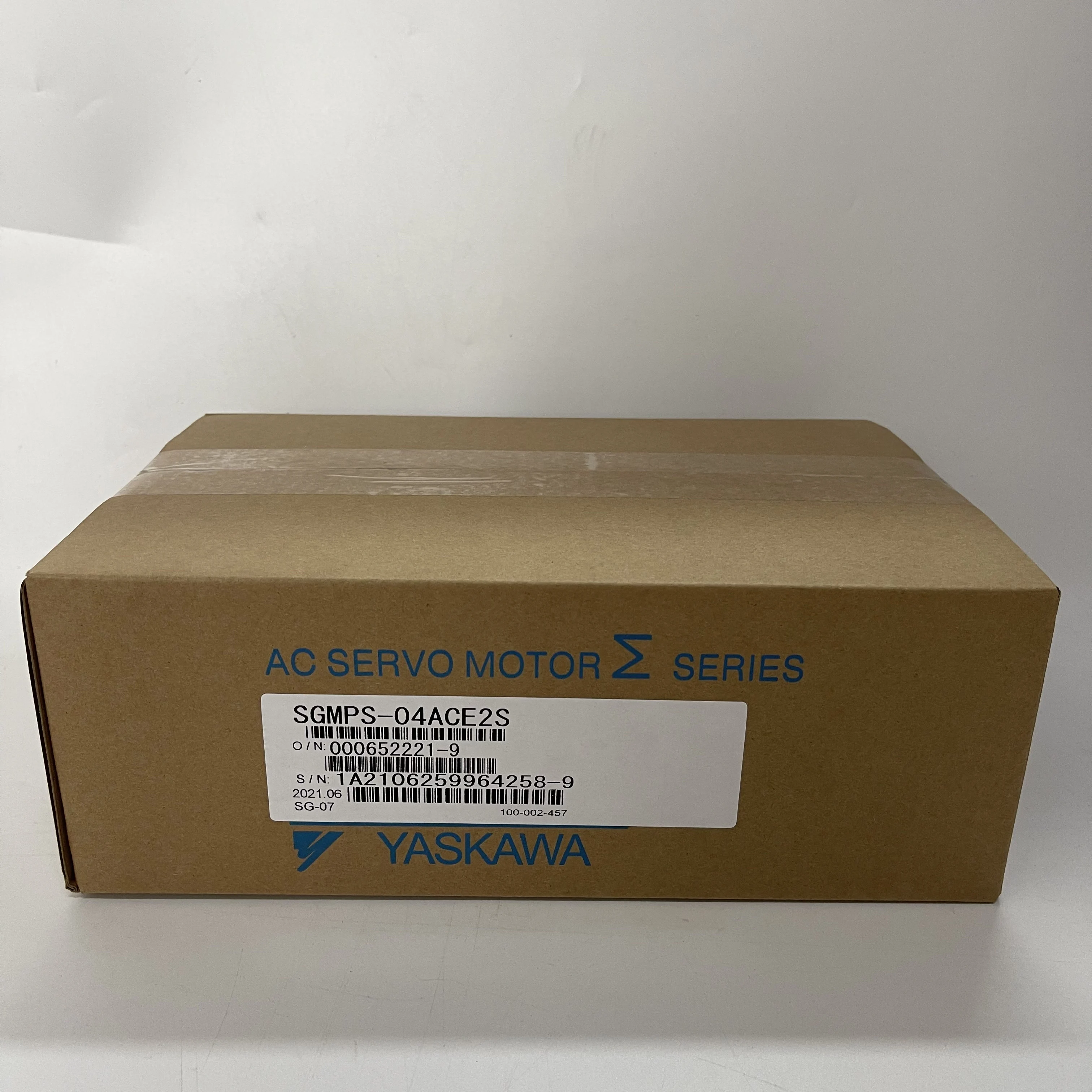 Yaskawa AC Servo Motor SGMPS-04ACE2S Yaskawa AC Servo Motor SGMPS-04ACE2S