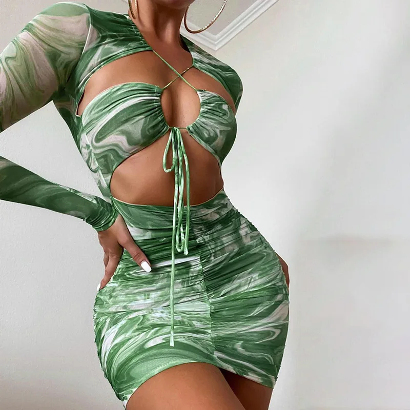 Ins New Printed Long Sleeved Cross Cut Lace Up Pleated Dress Ins New Printed Long Sleeved Cross Cut Lace Up Pleated Dress