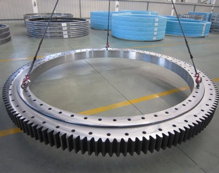 ZX670 Swing Bearing - Durable & Reliable Excavator Gear