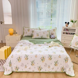 Summer Cool Knitted Quilt with Printed Soft Polyester Filling Home Use Comforter