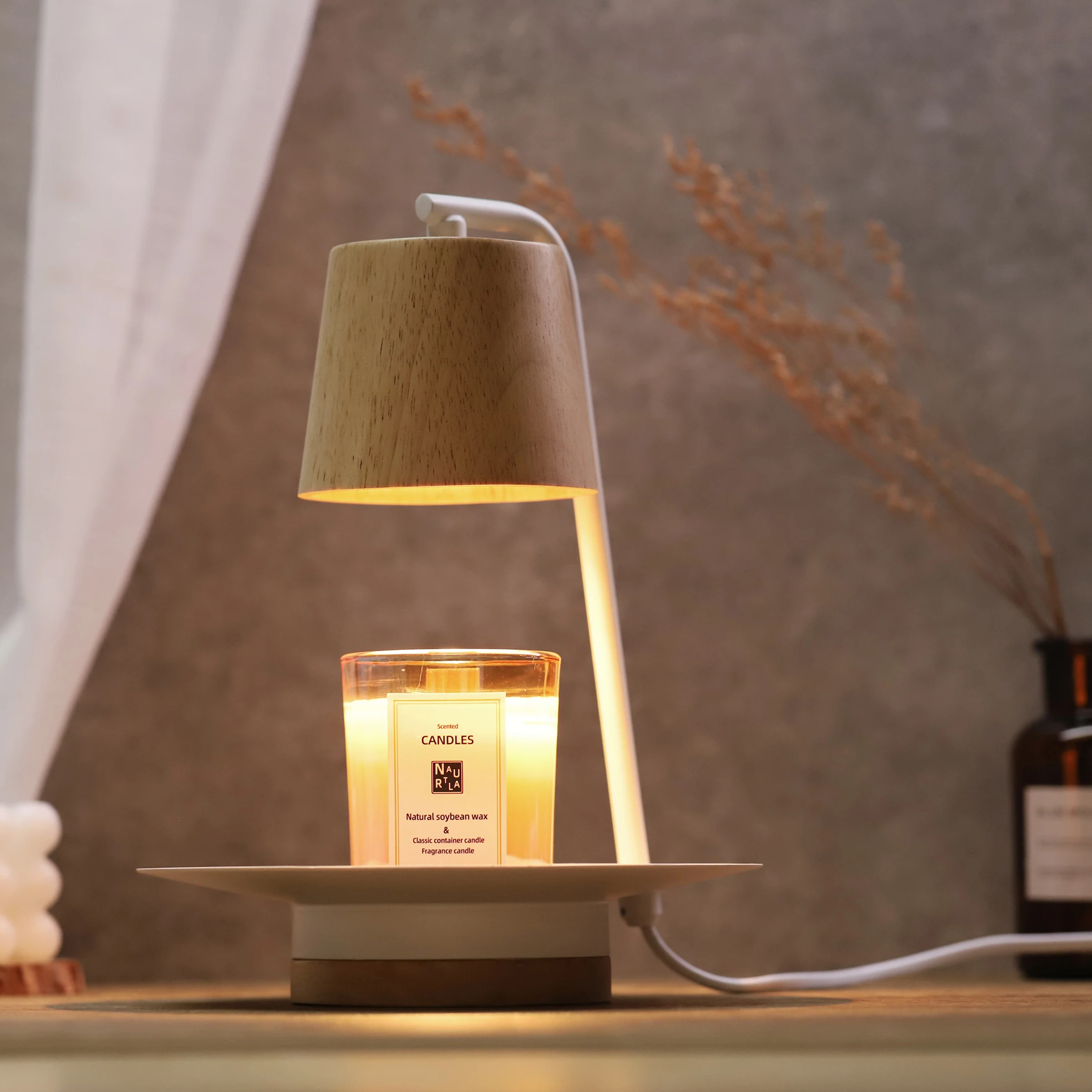 Latest Patent Design Small Table Decor Fragrance Scented Electric Candle Warmer Lamp Customize logo