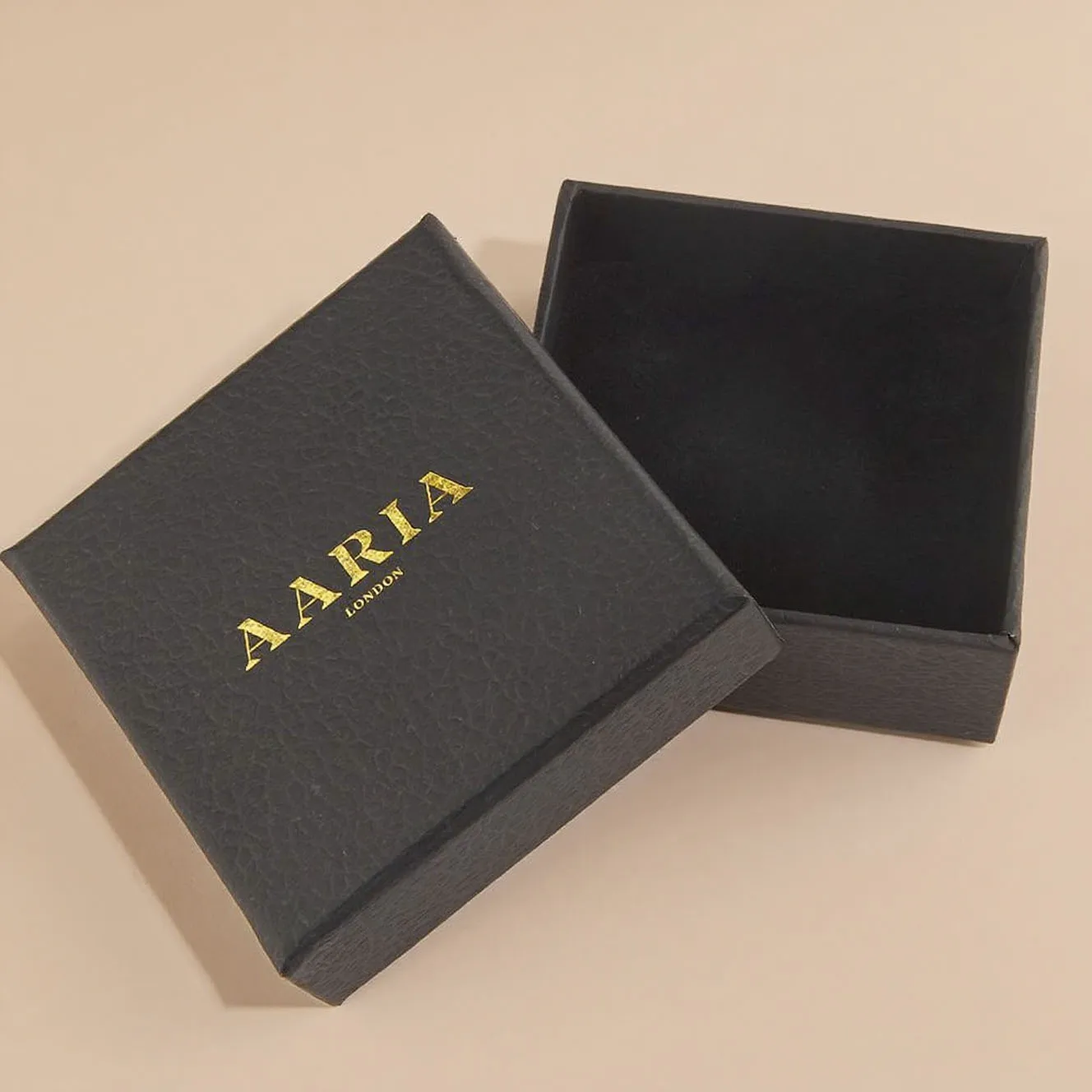 Luxuosa Cassis Nuptialis pro Puellis | Cassis Cardiaca Bijioux Adaptabilis | Pretio Fabricae Collana et Armillae Dona