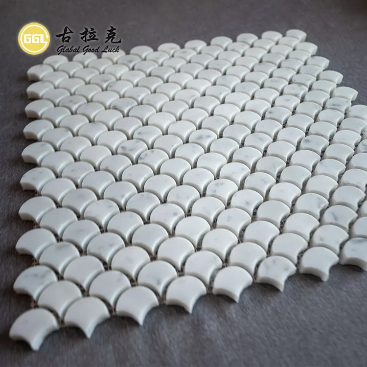 Interior Decorative Calacatta White Fan Shape Marble Mosaic Tiles factory