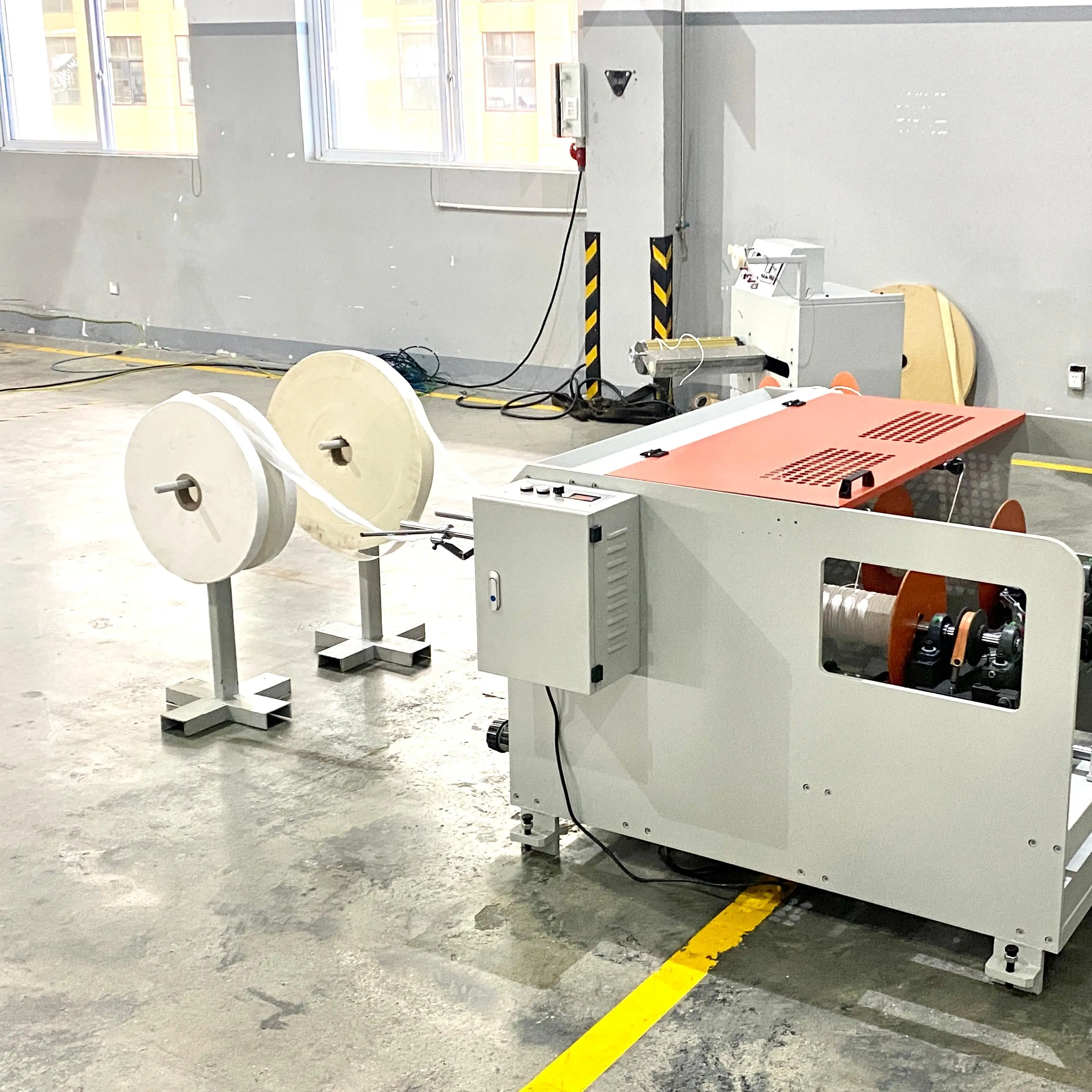 ROKIN BRAND Factory Price Automatic Roll Feeding Square Bottom Paper Bag Machine 200 Machine Making Paper Bag