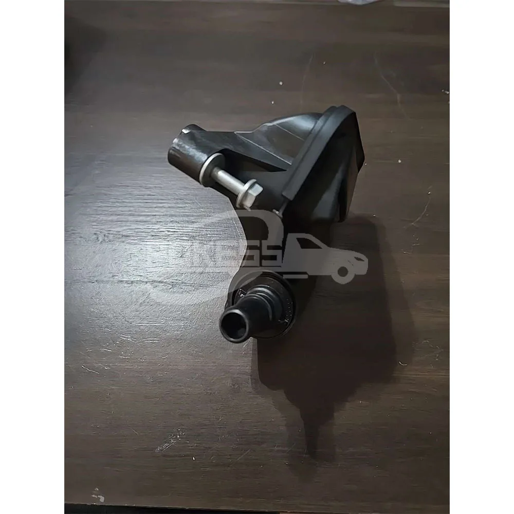 HX7G6C757CA HX7G6C757CC HX7Z6A785C 2510289 Oil-Gas Separator Cover for... — 4