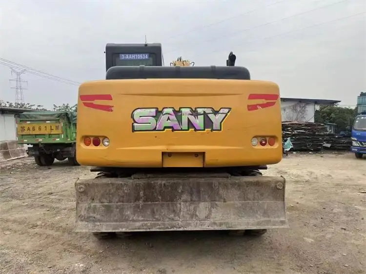 Low Price and Less Hour Made in China Used Sany Excavator Sy155w Wheel Excavator Sy155 Excavator for Sale