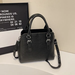 Young Large Capacity Practical Leather Shoulder Bags for Women Lady Style Chains Decoration Popular High Quality Hot Sale