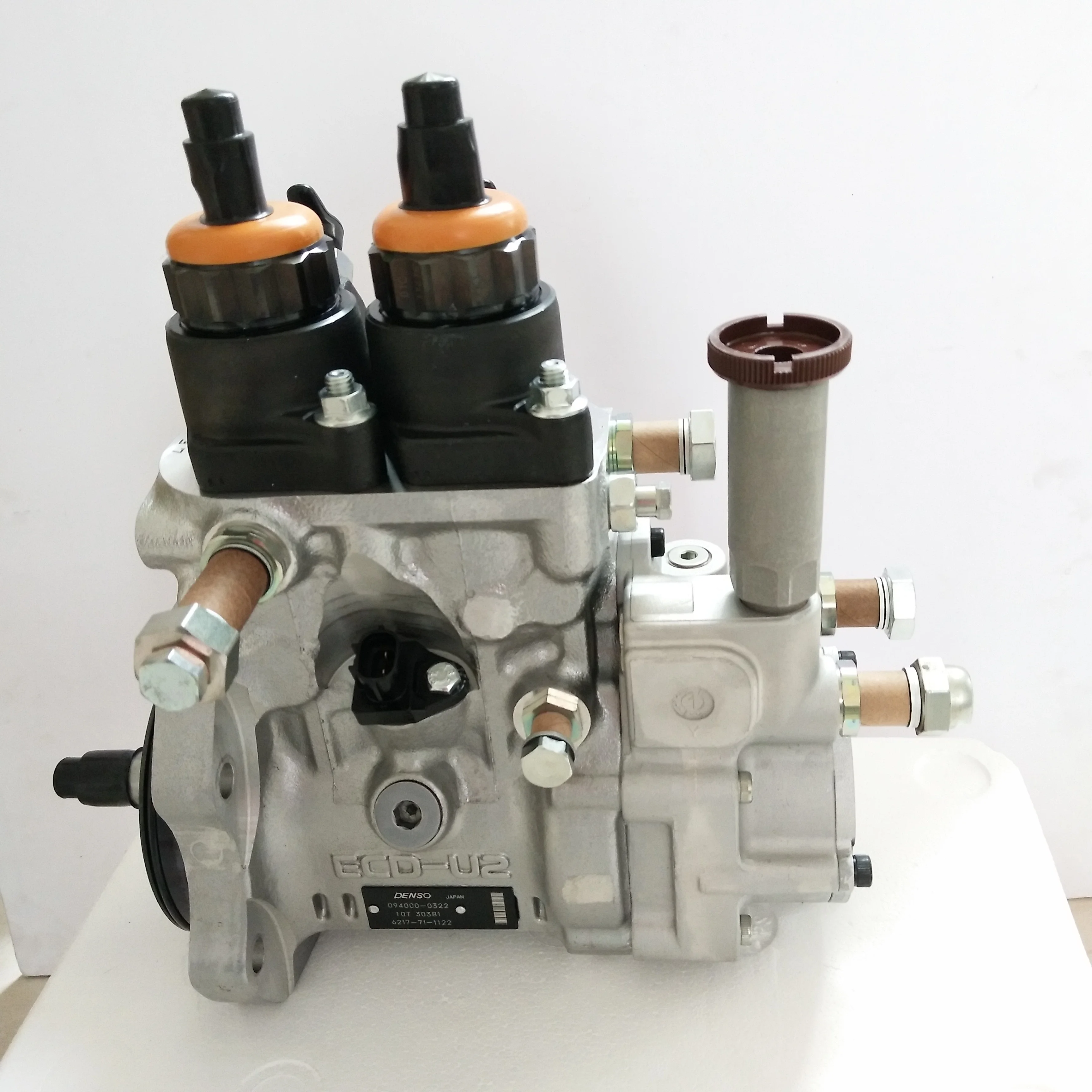 6217-71-1122 Fuel Pump for PC400-7 - Reliable Performance