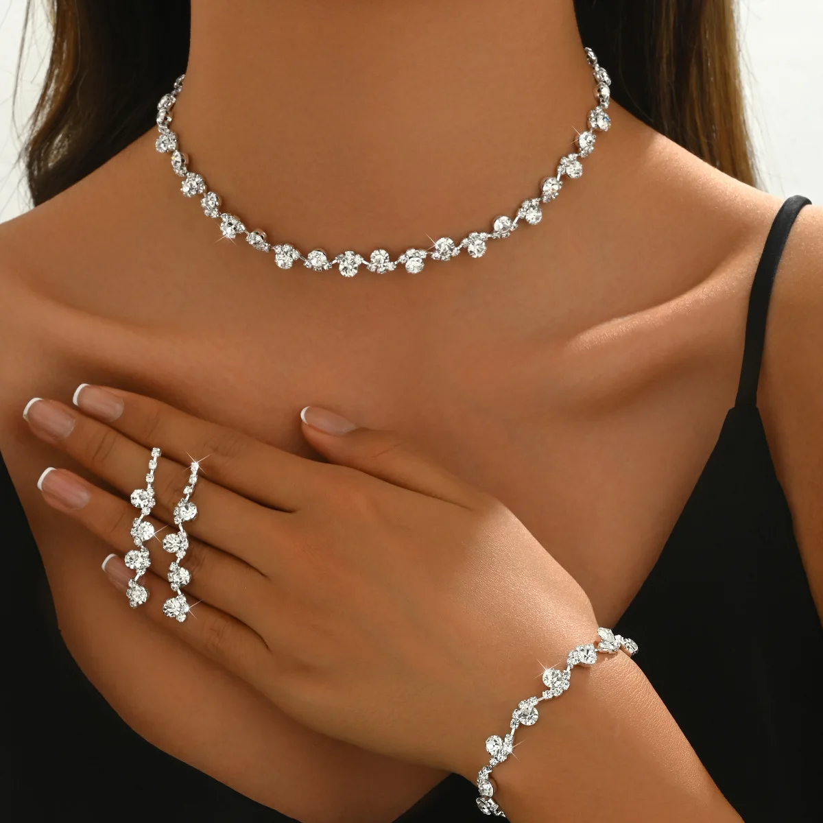 Luxurious Crystal Bridal Jewelry Set