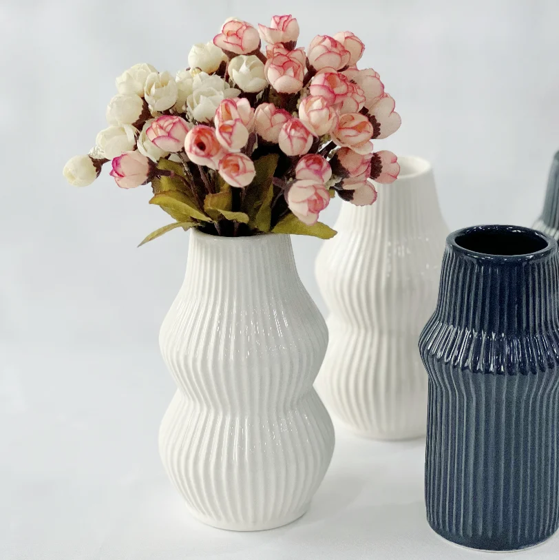 Modern nordic ceramic vase white ceramic vases for home decor ceramic face vase