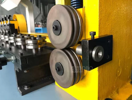 BOBO Machine copper and aluminum brake oil tube pipe line shown in a detail photo for this news article