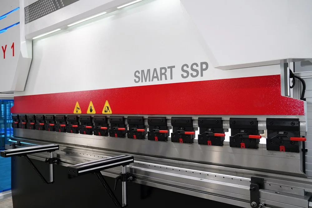 Hglaser Fully Computer Hydraulic Press Brake 6/8 Axis Metal Bending