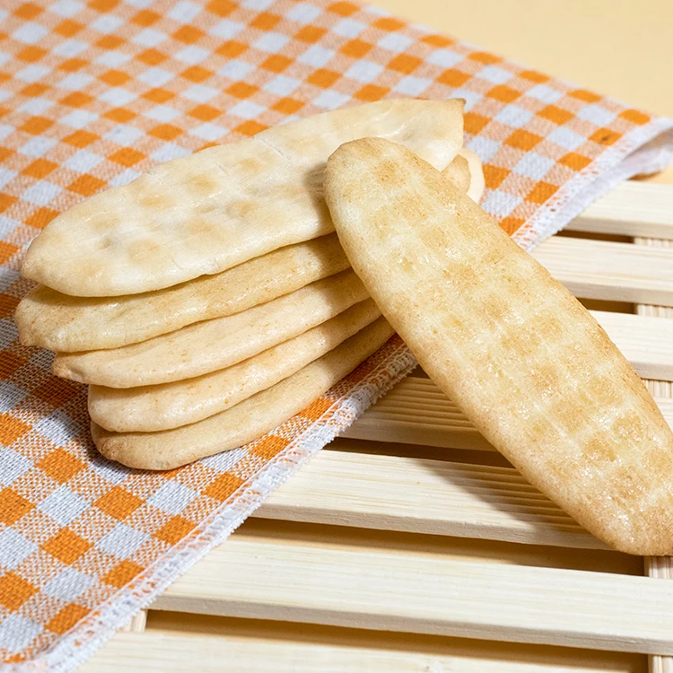 Пополнить питательный вкусный детский рисовый крекер есть с фруктовым пюре