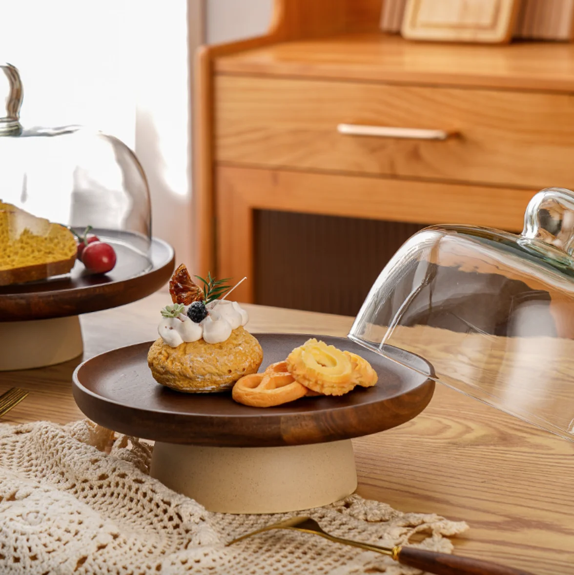 Modern Retro Japanese Acacia Wood Snack Tray High Clay Foot